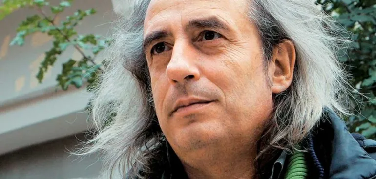 Αγγελάκας: Εγώ ονειρεύοµαι να παίζω σε κόσµο, δεν έχω καµιά όρεξη να παίζω σε κάµερες...