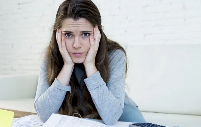 Tο στρες σου συρρικνώνει τον εγκέφαλο: 6 τρόποι για να καταπολεμήσεις το άγχος