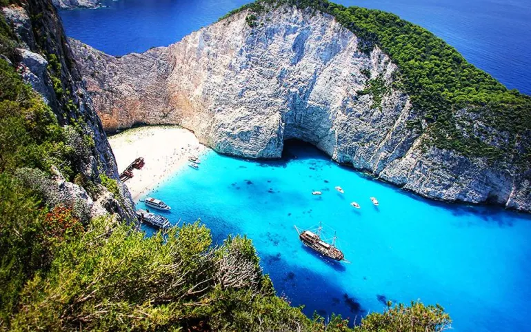 Tα καλά κρυμμένα μυστικά 20 ελληνικών νησιών