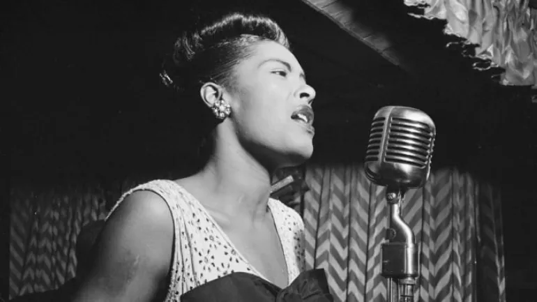  H Billie Holiday για το φεγγάρι