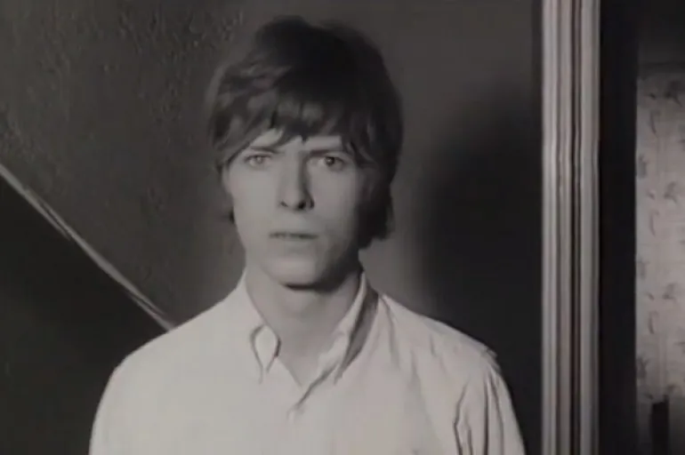 Δείτε το σπάνιο πρώτο μικρού μήκους φιλμ με τον David Bowie από το 1967...