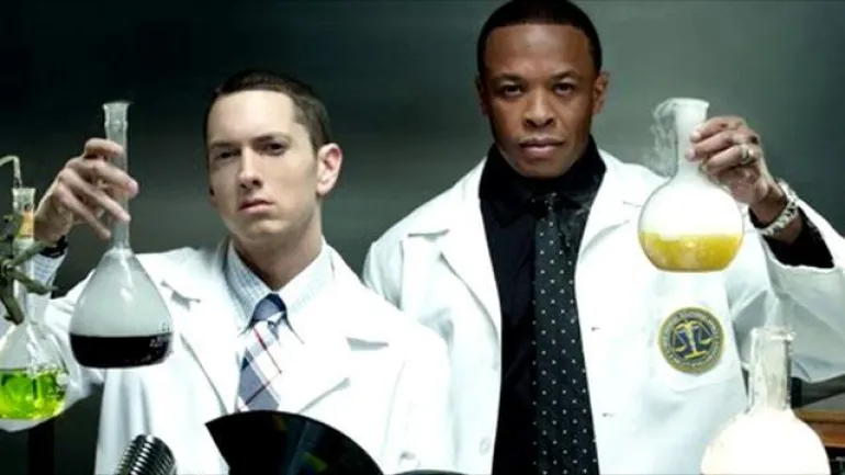 I Need A Doctor-Dr Dre Feat. Eminem, Skylar Grey