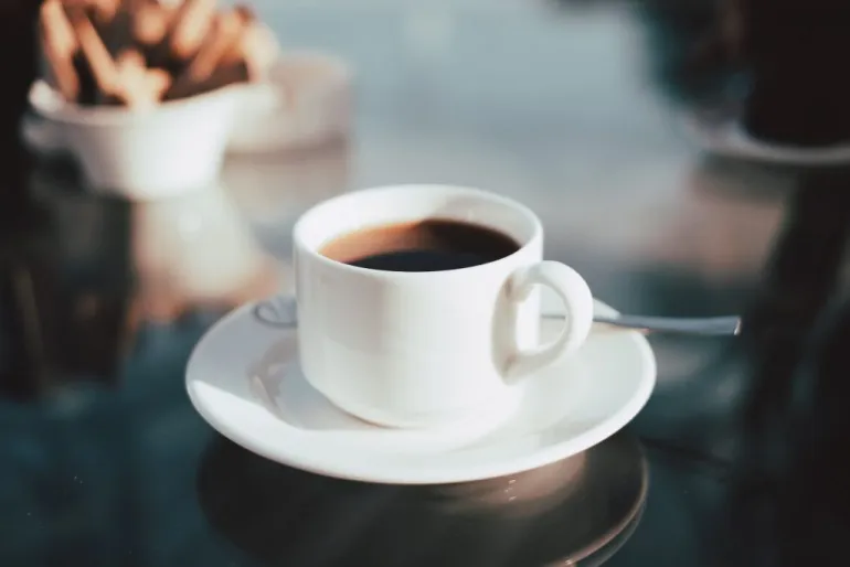 Έρευνα: Ο καφές μειώνει τον κίνδυνο εγκεφαλικού και καρδιαγγειακού θανάτου  