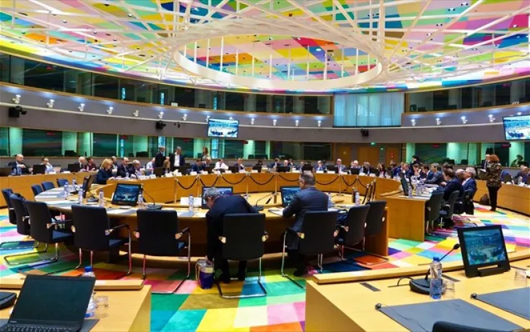 Eurogroup: Προς β΄ δεκαπενθήμερο Μαρτίου η εκταμίευση