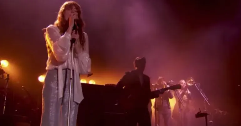 Οι Florence and The Machine τραγουδούν Foo Fighters στο Glastonbury