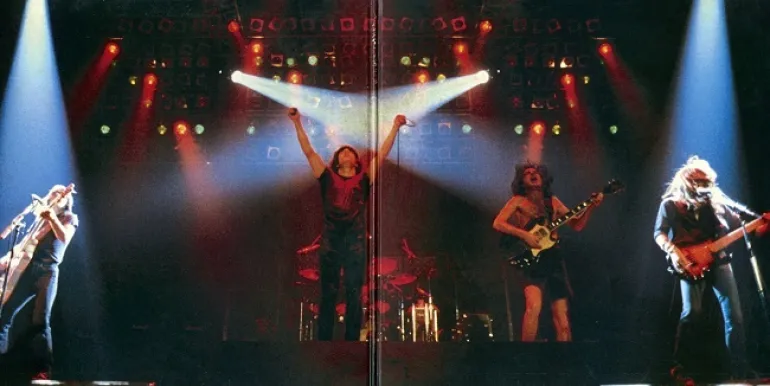 Ήταν Νοέμβριος του 1981 - For Those About to Rock We Salute You - AC/DC