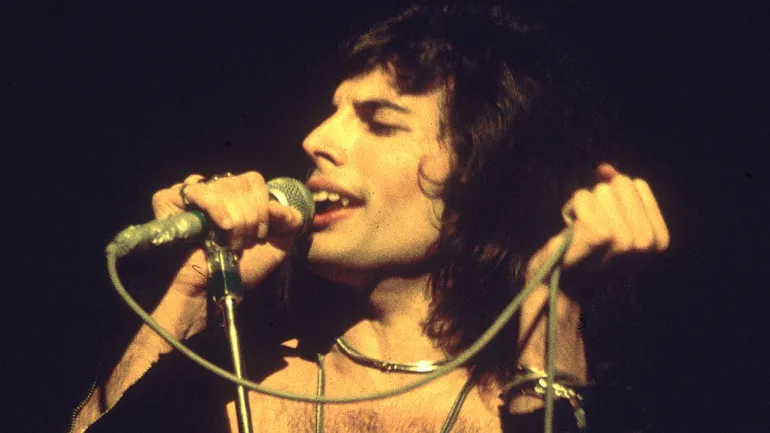 O Freddie Mercury στο πέρασμα του χρόνου...!