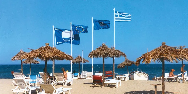 Γαλάζιες Σημαίες 2019: Αυτές είναι οι 92 καθαρότερες ελληνικές παραλίες