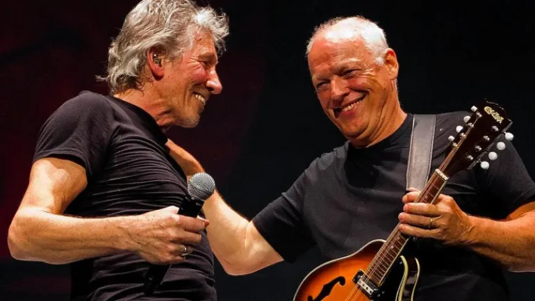 Comfortably Numb με David Gilmour ή Roger Waters;