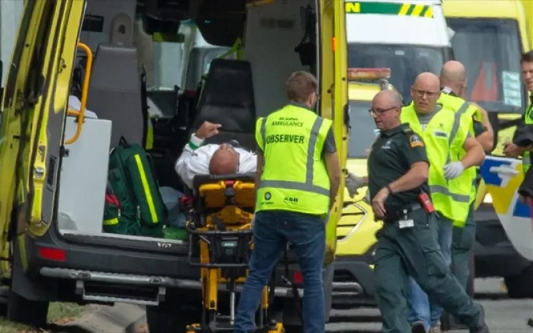 Σφαγή στη Νέα Ζηλανδία με τουλάχιστον 49 νεκρούς σε 2 τεμένη