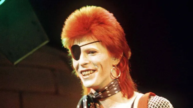 Φεβρουάριος 1972 ο David Bowie παρουσιάζει τον Αρειανό ανδρόγυνο εαυτό του