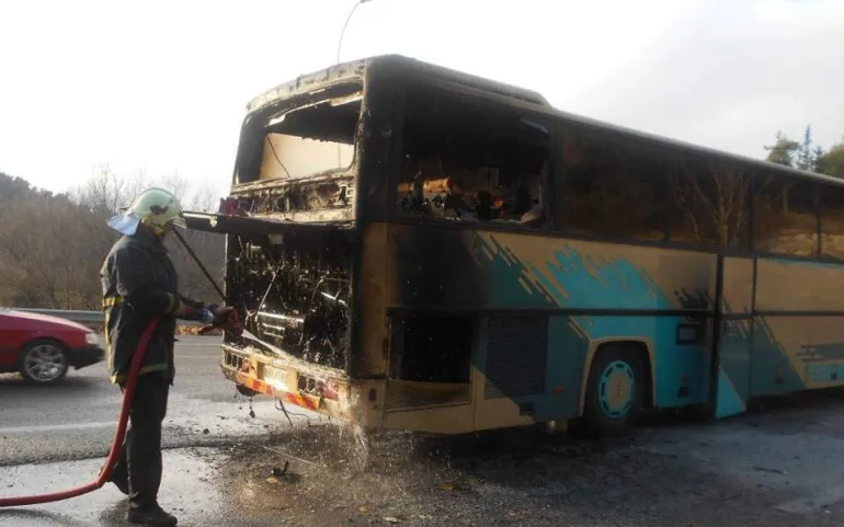 Φωτιά σε λεωφορείο στην Εγνατία Οδό στο ύψος των Ιωαννίνων