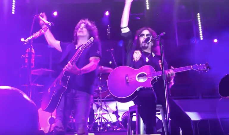 Ace Frehley έπαιξε με τους  KISS μετά από 17 χρόνια