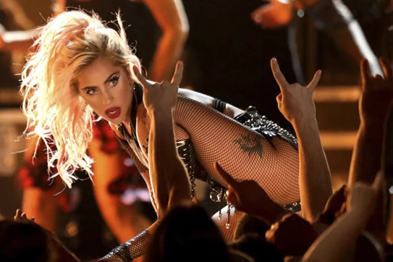 H Lady Gaga στην θέση της Beyonce  στο φεστιβάλ Coachella