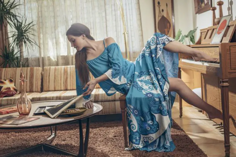 H Lana Del Rey φωτογραφίζεται για το Paris Match
