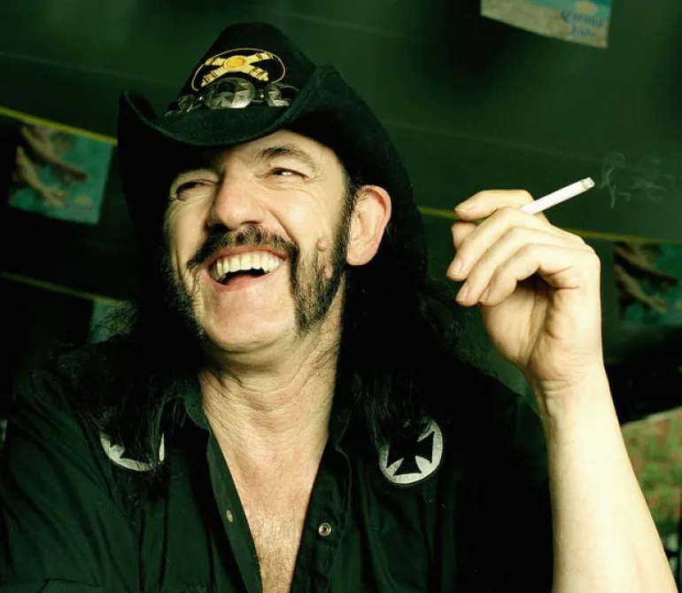 5 χρόνια χωρίς τον Lemmy,  38 χρόνια είδωλο του Heavy Metal. Motörhead - 10 τραγούδια