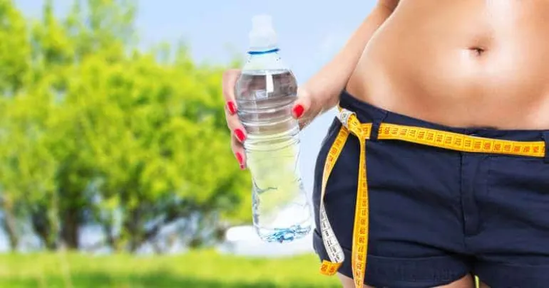 Πόσο νερό πρέπει να πίνετε ανάλογα με το βάρος σας!