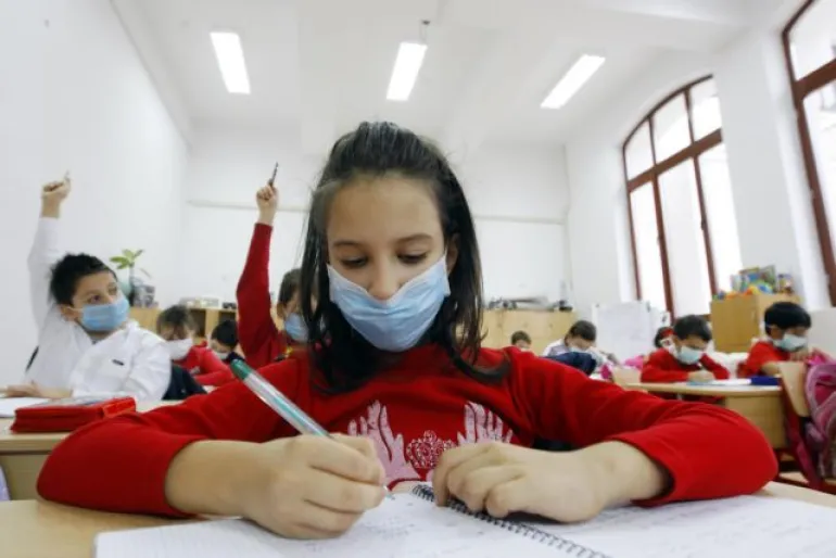 Αποφάσισαν: Πρώτο κουδούνι με μάσκες σε νηπιαγωγεία και σχολεία