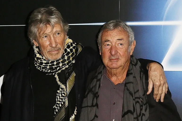 Έκπληκτος γι' αυτά που δήλωσε ο Roger Waters για τους υπόλοιπους Pink Floyd δήλωσε ο Nick Mason