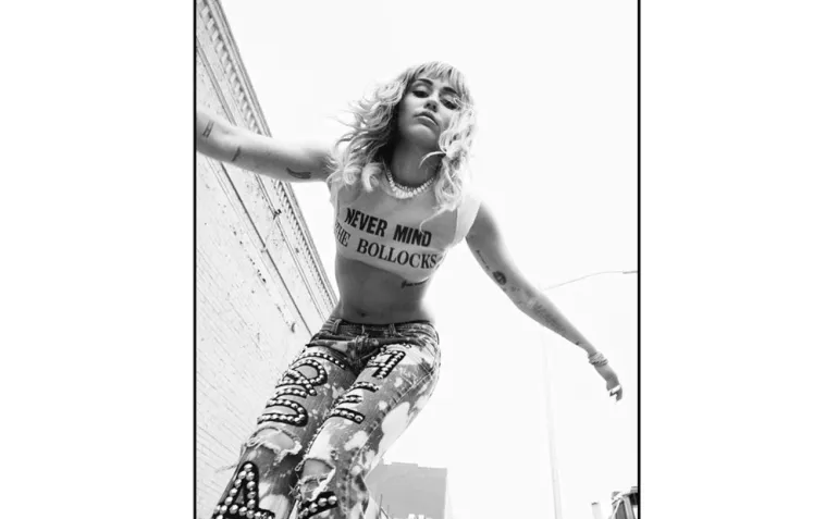 Miley Cyrus - Mother's Daughter και άλλα νέα τραγούδια