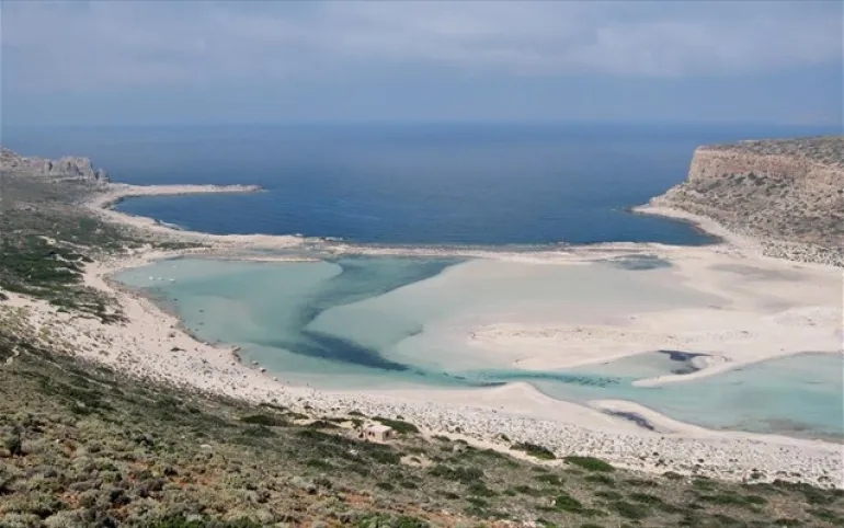 Τρεις ελληνικές παραλίες στις καλύτερες της Ευρώπης