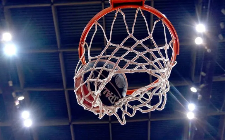 Η Αναντολού Εφές νικήτρια στον τουρκικό «εμφύλιο» στο μπάσκετ