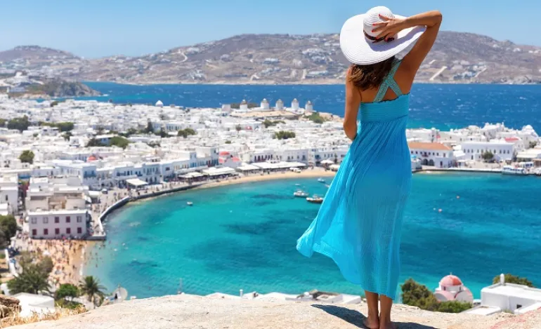 Η Ελλάδα τρίτος δημοφιλέστερος προορισμός στη Μεσόγειο - Ποιά θέρετρα επιλέγουν οι τουρίστες