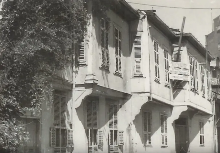 Θεσσαλονίκη 1971: Ένα video με ασπρόμαυρες φωτογραφίες της Θεσσαλονίκης μιας άλλης εποχής...