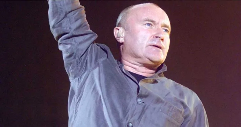 Phil Collins: Η φαντασμαγορική συναυλία στο Στάδιο Ειρήνης και Φιλίας, τον Νοέμβριο του 2005