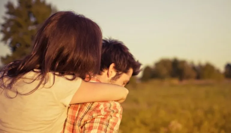 10 ασυνείδητα λάθη που σαμποτάρουν τη σχέση σας