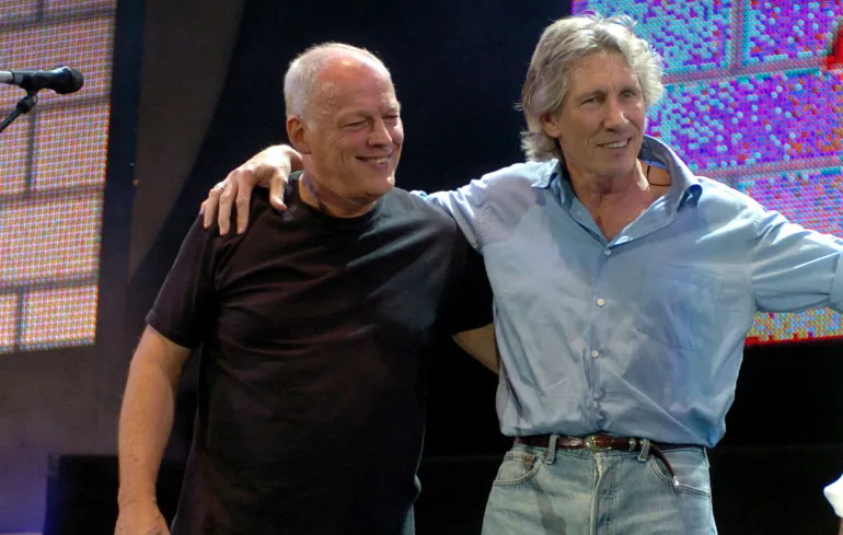 Roger Waters: O David Gilmour νομίζει ότι αυτός είναι οι Pink Floyd