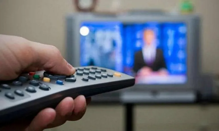 Γιατί οι υπεύθυνοι και το σύνολο της κοινωνίας μας ανέχονται τις παρανομίες της tv;
