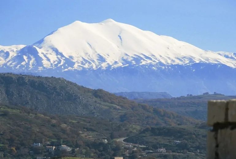 Είναι το ψηλότερο βουνό της Κρήτης 