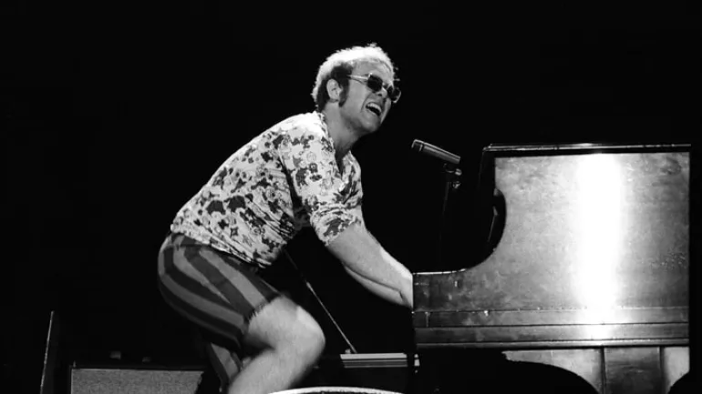 Tiny Dancer-Elton John (1971)