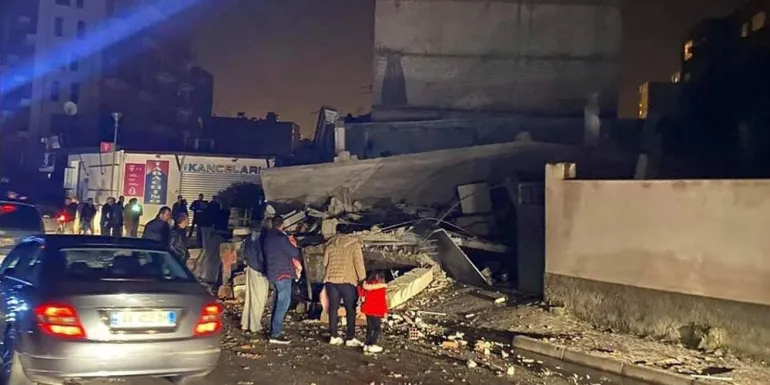 Σεισμός 6,4 Ρίχτερ στην Αλβανία: 6 νεκροί και δεκάδες τραυματίες