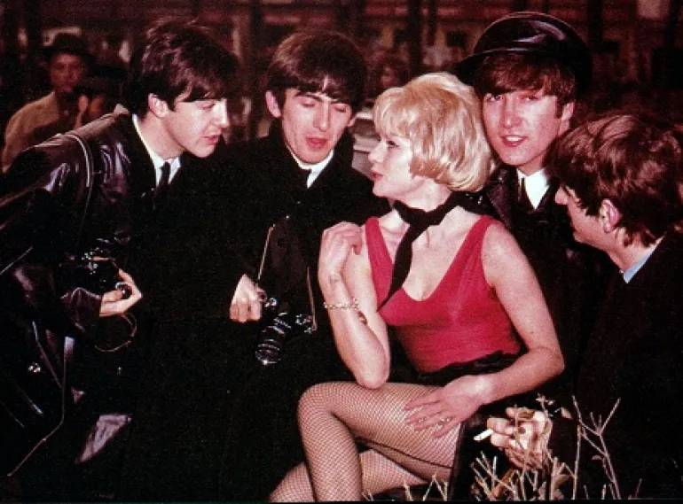 57 χρόνια She's A Woman-Beatles 