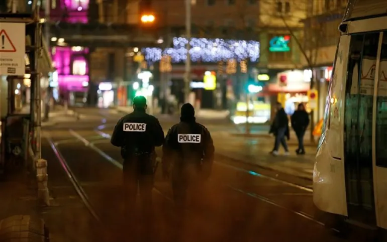 Στρασβούργο: Τρεις νεκροί από πυροβολισμούς σε χριστουγεννιάτικη αγορά