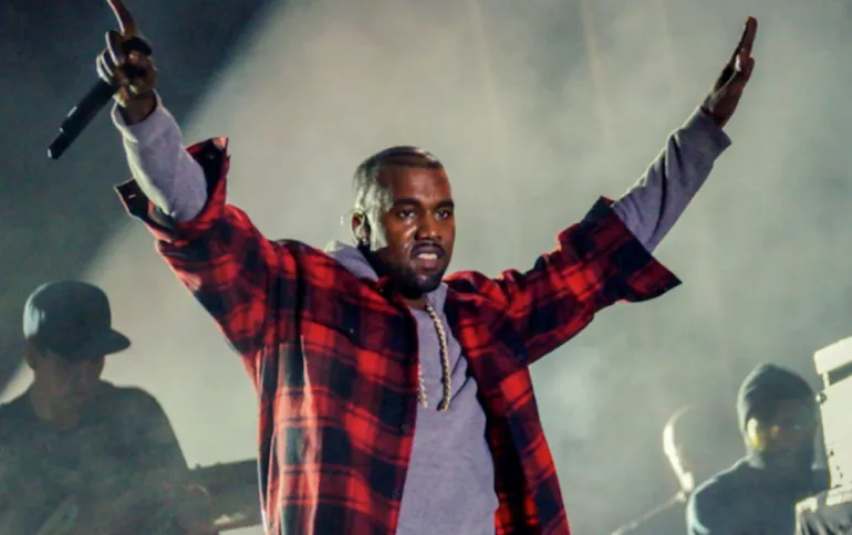 Kanye West κυκλοφορεί το άλμπουμ Jesus Is King
