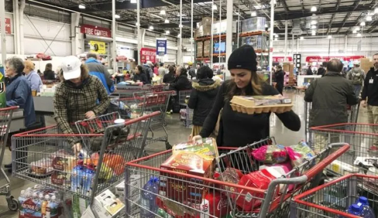 Κορονοϊός: "Χάος" στα σούπερ-μάρκετ του Λος Άντζελες