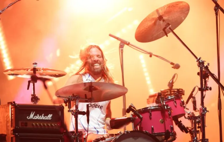 Η τελευταία εμφάνιση του Taylor Hawkins με τους Foo Fighters στις 20 Μαρτίου στην Αργεντινή