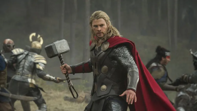 Κάποιος έφτιαξε ένα 'πραγματικό' σφυρί του Thor που μόνο εκείνος μπορεί να σηκώσει...