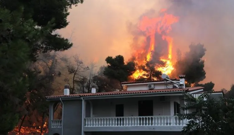 ΣΥΡΙΖΑ για φωτιές: Ποιο ακριβώς είναι το σχέδιο της Πολιτικής Προστασίας; μόνο οι εκκενώσεις σπιτιών;