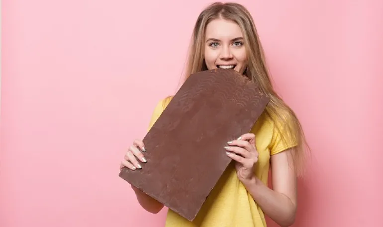 Ποιο είδος σοκολάτας και σε ποια ποσότητα επιτρέπεται στη δίαιτα;