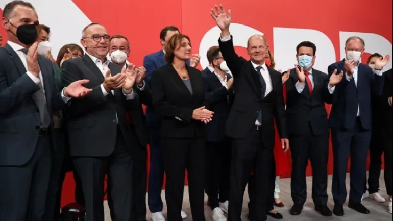 Γερμανικές εκλογές: Eπικρατούν οι Σοσιαλδημοκράτες (SPD) με το 25,7% των ψήφων