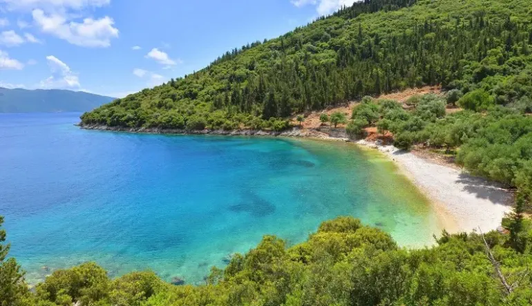 Η ελληνική παραλία που γυρίστηκε η ταινία 'Tο Μαντολίνο του Λοχαγού Κορέλι'