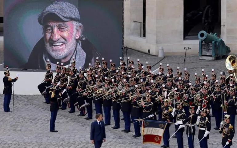 Ζαν Πολ Μπελμοντό: Η Γαλλία αποχαιρετά τον αγαπημένο της «Μπεμπέλ»