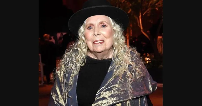 Η Joni Mitchell πρόσωπο της χρονιάς στα Music Cares και τραγούδησε μετά από 10 χρόνια