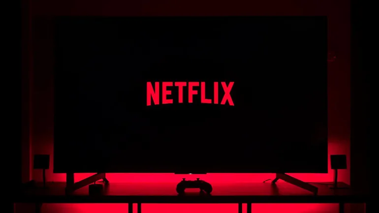 Στο… μάτι του Netflix μπαίνουν οι «τζαμπατζήδες» σκέψεις για κατάργηση κοινών κωδικών