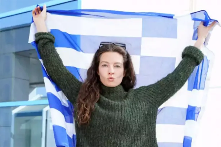 Επιτακτική ανάγκη να σταματήσει η συμμετοχή της Ελλάδας στην Eurovision στα Αγγλικά