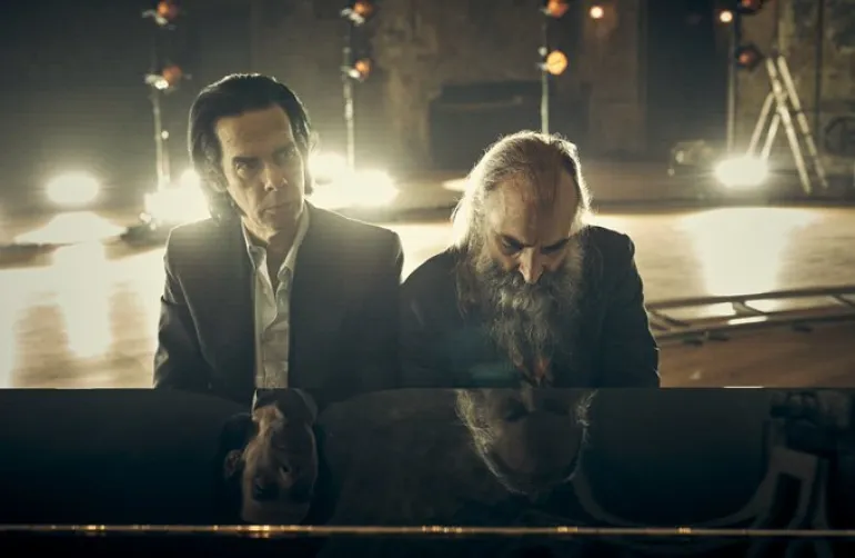 Ο Nick Cave και ο Warren Ellis γράφουν τη μουσική για την ταινία «Back to  Black»